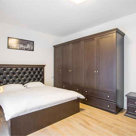 Elite Apartments Lviv Kültér fotó